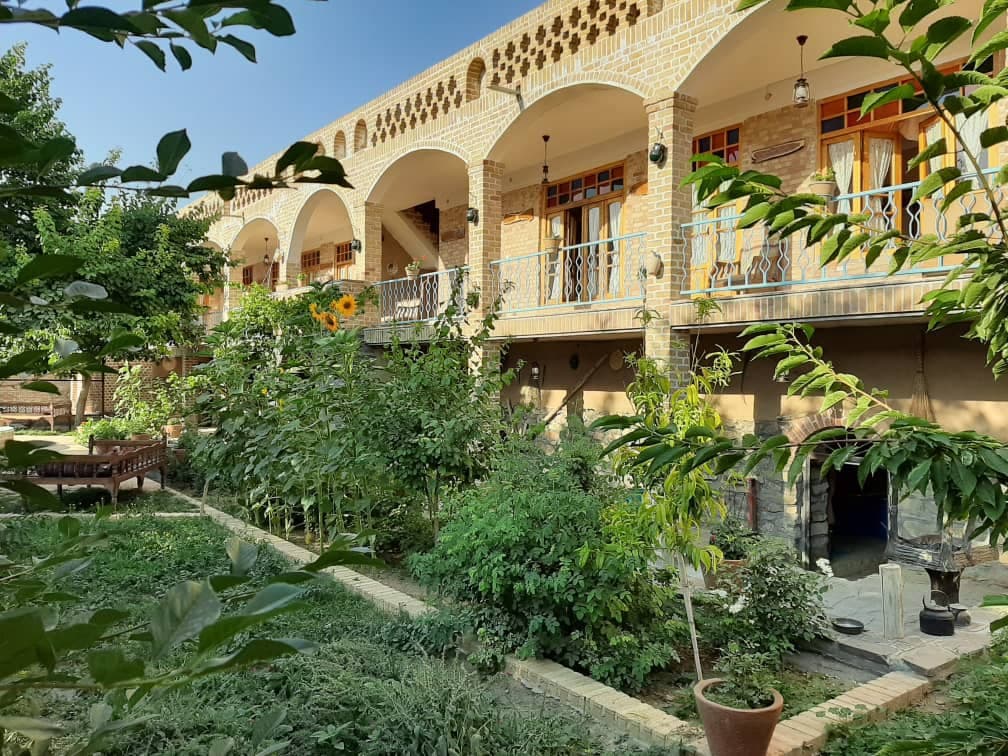 اردوی دانش آموزان منتخب دبیرستان فردوس